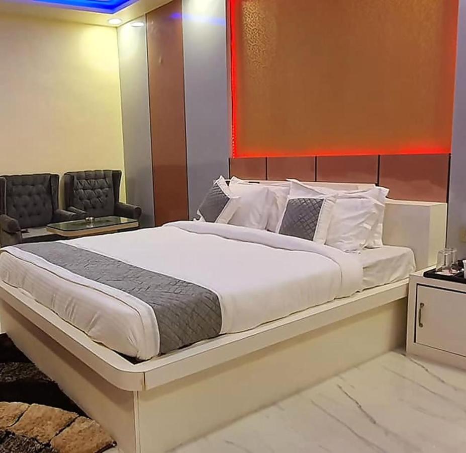 Gokul Raj By Wb Economy , Madhubani Hotel ภายนอก รูปภาพ