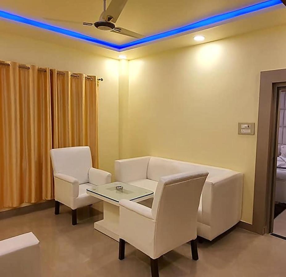 Gokul Raj By Wb Economy , Madhubani Hotel ภายนอก รูปภาพ